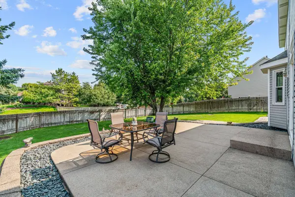 711 Stonebridge CIR, Eagan, MN 55123