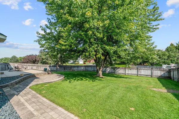 711 Stonebridge CIR, Eagan, MN 55123