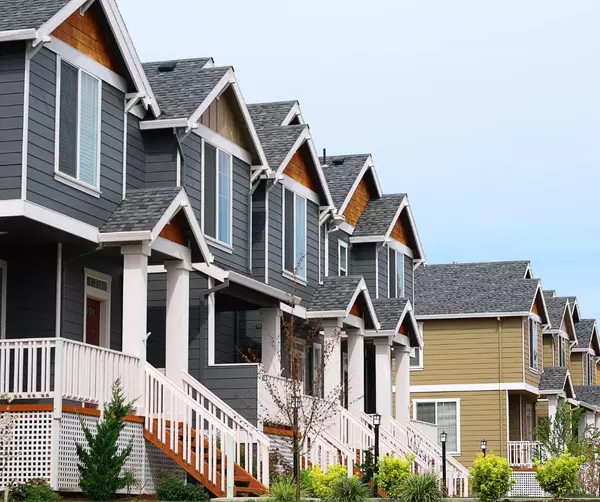 U.S. Housing Market 2025: Regional Imbalances and Two-Tier Trends Explained
