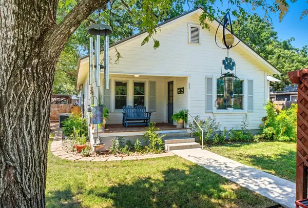 508 S Vandeveer ST, Burnet, TX 78611