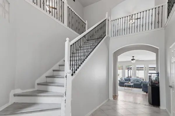 500 Red Hawk DR, Leander, TX 78641