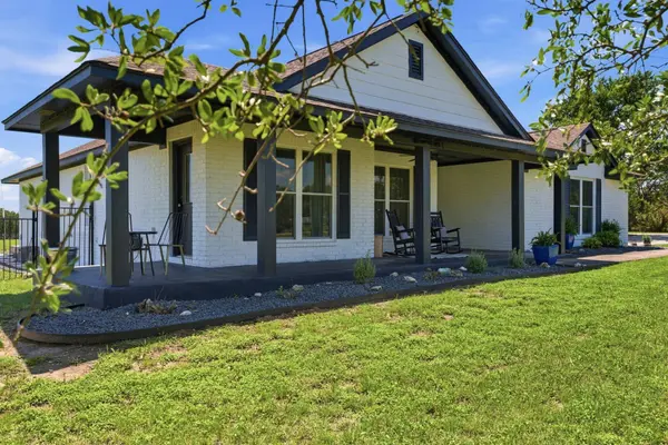410 Mustang Mesa, Liberty Hill, TX 78642