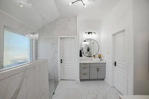 410 Mustang Mesa, Liberty Hill, TX 78642