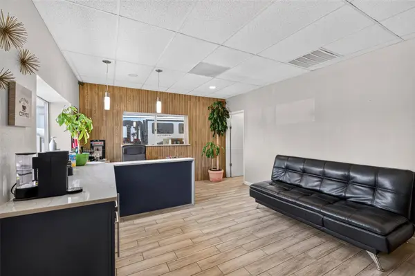 801 S Bagdad RD, Leander, TX 78641