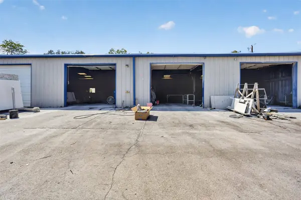 801 S Bagdad RD, Leander, TX 78641