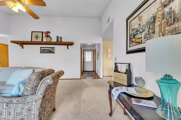 4512 W Pittsburg ST, Broken Arrow, OK 74012