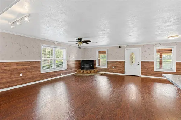 2311 Cedar Circle, Granbury, TX 76048