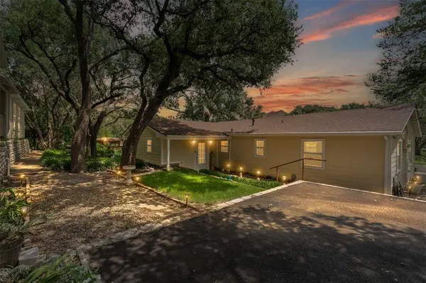 2311 Cedar Circle, Granbury, TX 76048