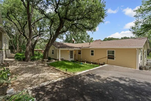 2311 Cedar Circle, Granbury, TX 76048