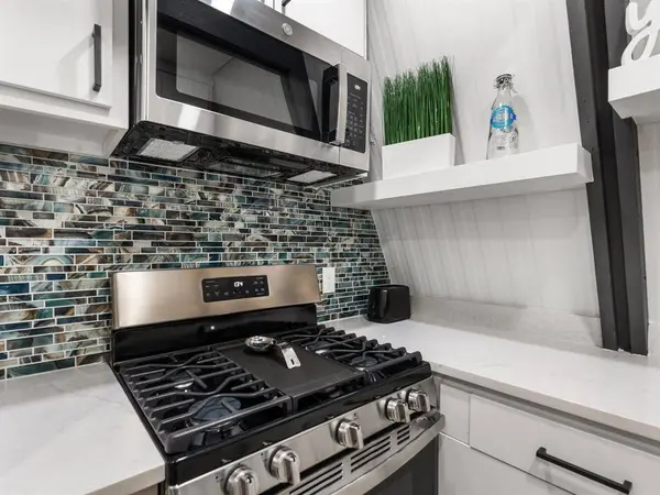 1013 Laguna Vista Court, Granbury, TX 76048