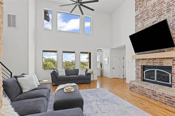 1013 Lady Amber Court, Granbury, TX 76049