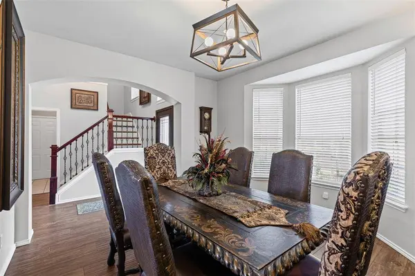 332 Carriage Lane, Saginaw, TX 76179
