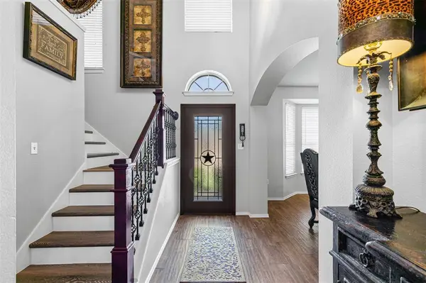 332 Carriage Lane, Saginaw, TX 76179