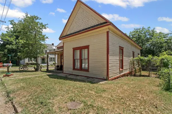 916 5th Avenue, Mineral Wells, TX 76067