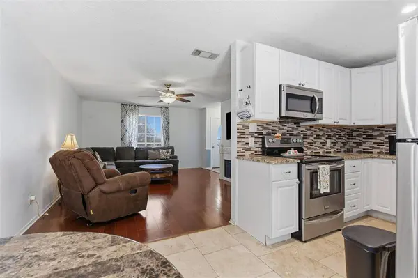405 Mustang Trail, Granbury, TX 76049