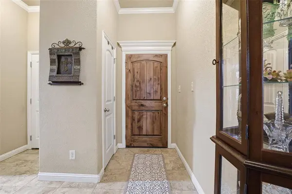306 Donna Circle, Granbury, TX 76049