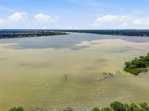 3300 Sunrise Court, Granbury, TX 76048