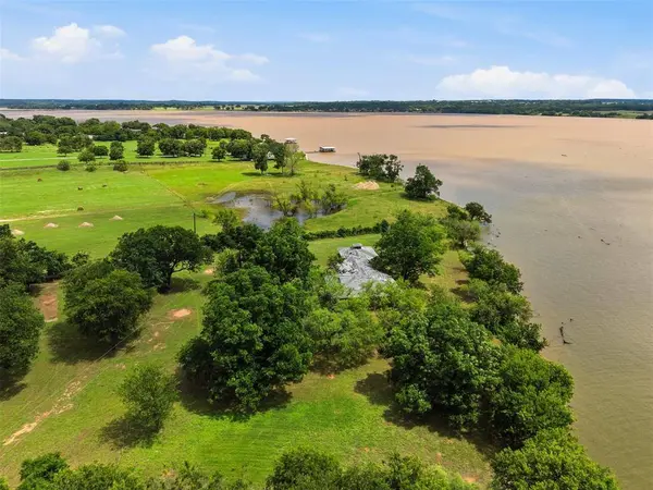 3300 Sunrise Court, Granbury, TX 76048
