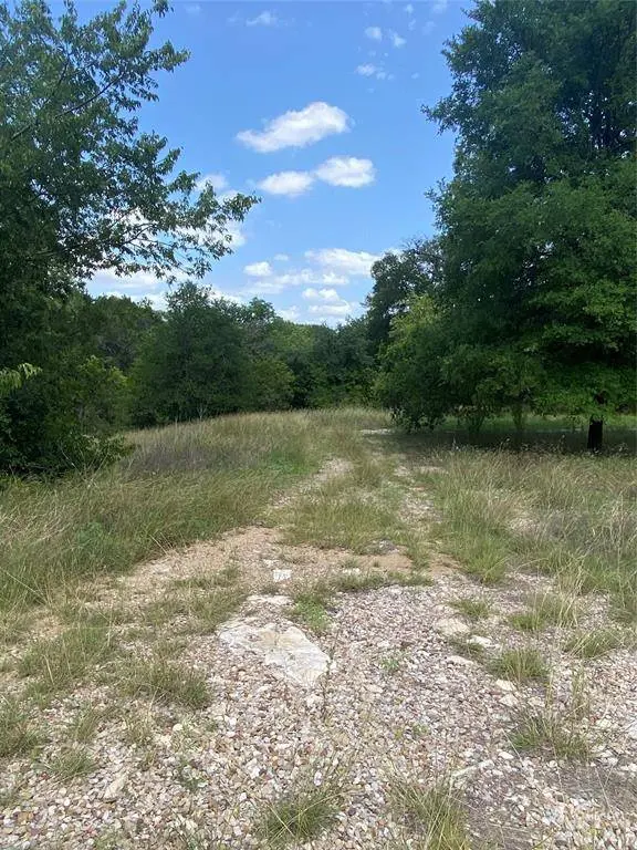 2905 Frontier Trail, Granbury, TX 76048