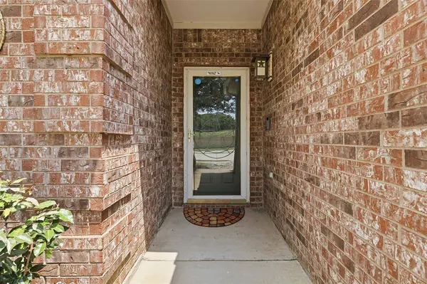 213 Sardius Boulevard, Granbury, TX 76049