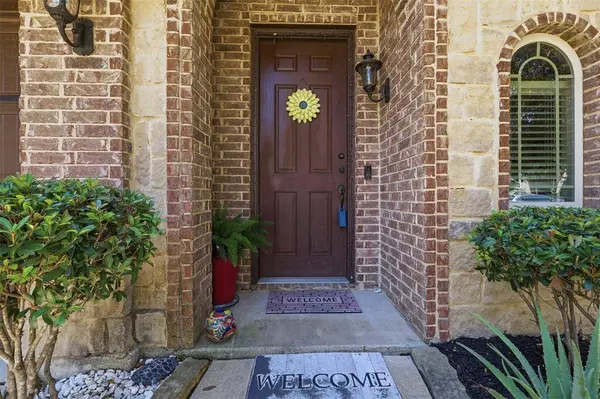 1216 Barberry Drive, Burleson, TX 76028