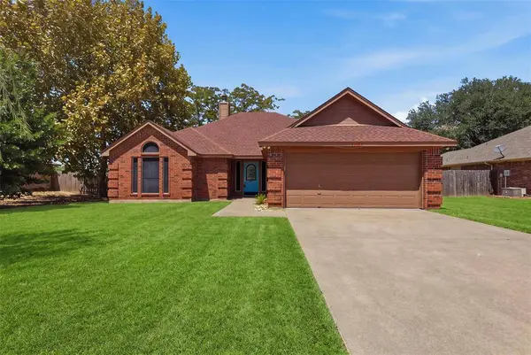 1507 Saddle Creek Court, Granbury, TX 76048