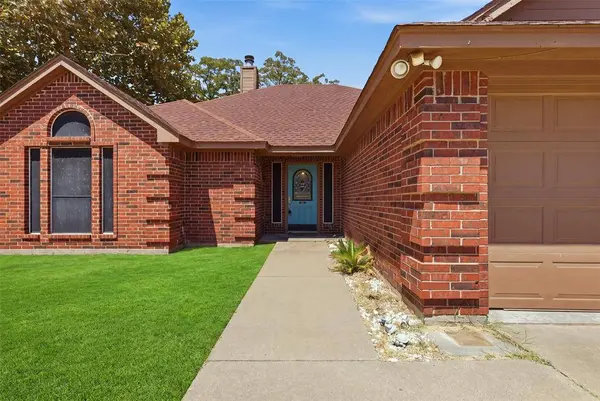 1507 Saddle Creek Court, Granbury, TX 76048