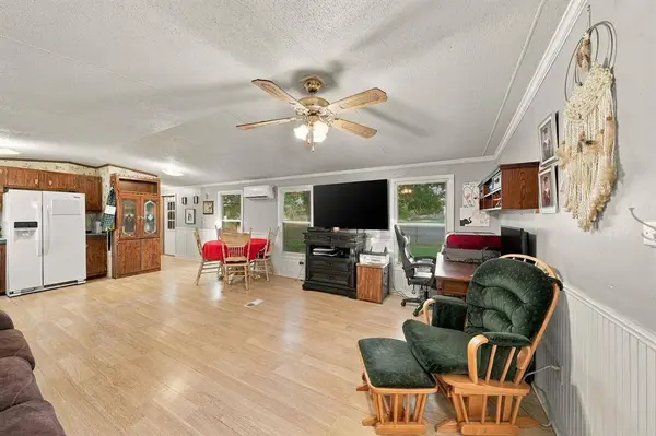 1206 Toby Street, Alvarado, TX 76009