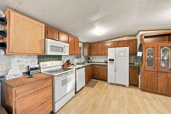 1206 Toby Street, Alvarado, TX 76009