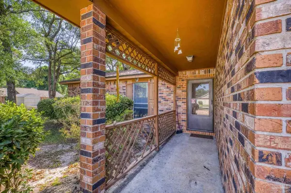 4256 Seminole Trl, Milton, FL 32583