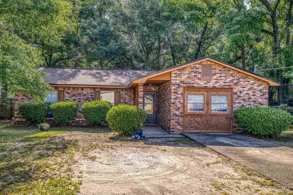 4256 Seminole Trl, Milton, FL 32583