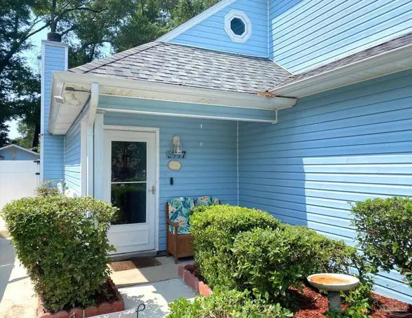 6997 Weatherwood Dr, Pensacola, FL 32506