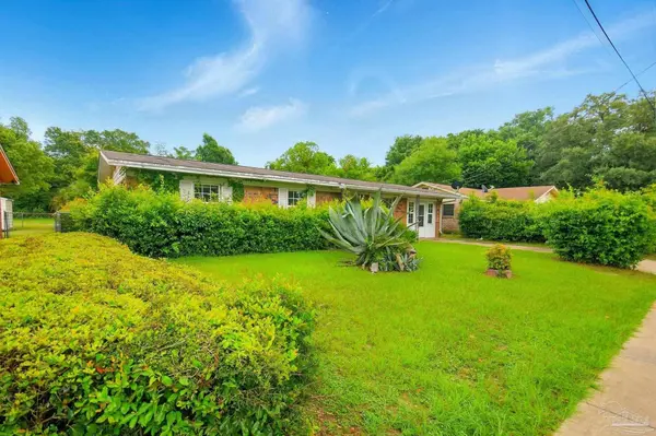 4494 Landes Dr, Pensacola, FL 32505