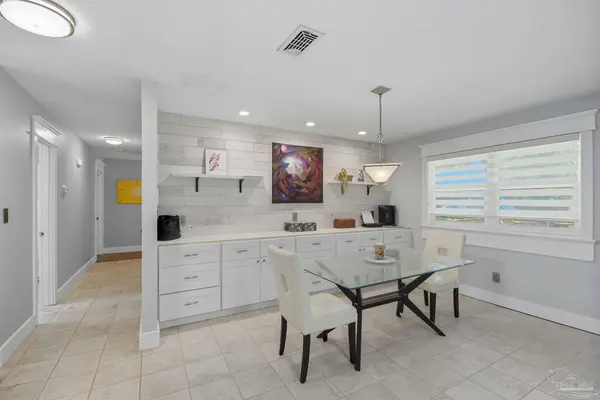 2600 Tralawn Dr, Pensacola, FL 32526