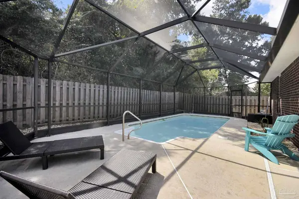995 Patriot Pl, Pensacola, FL 32514