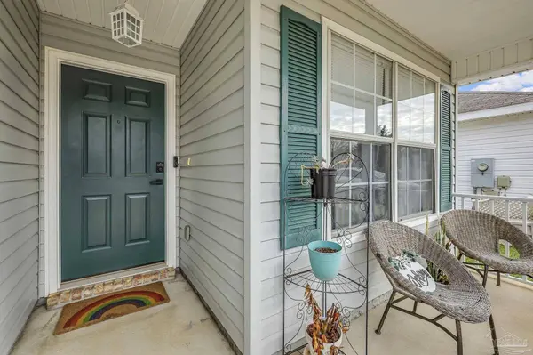 810 Hanover Dr, Pensacola, FL 32526