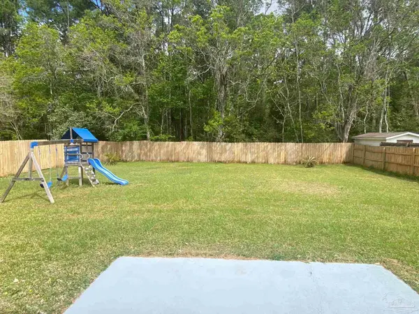 152 Carrier Dr, Pensacola, FL 32506