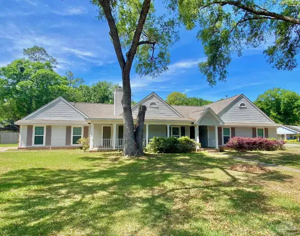 10160 Foxrun Rd, Pensacola, FL 32514