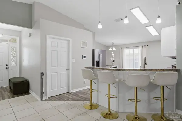 10486 Millbrook Dr, Pensacola, FL 32534