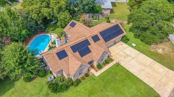 2520 Franciscan Dr, Pensacola, FL 32526