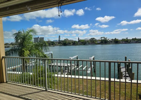 Thinking About Buying a Waterfront Home in St. Pete or the Beaches? What You Need to Know