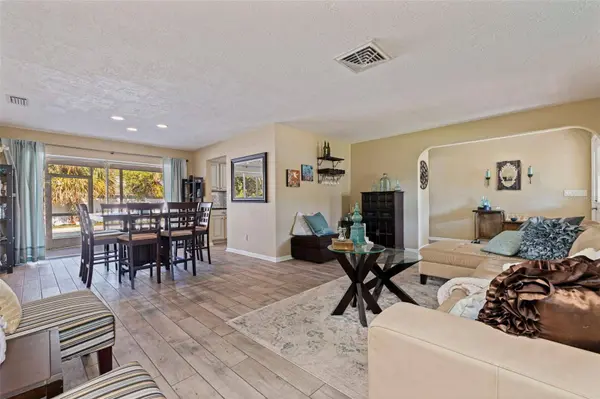3138 FIESTA DR, Dunedin, FL 34698