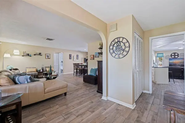 3138 FIESTA DR, Dunedin, FL 34698