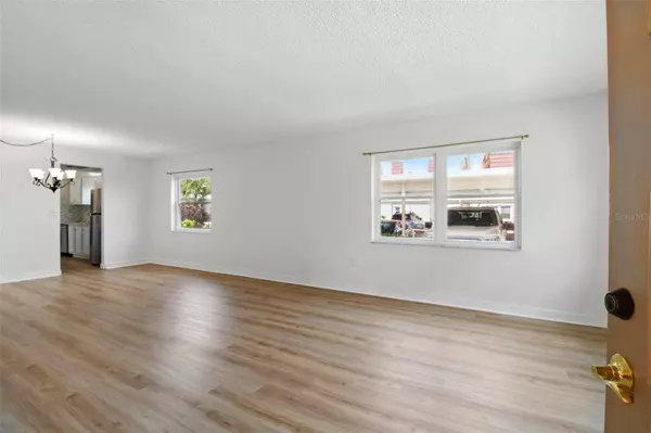 10035 63RD AVE N #12, St Petersburg, FL 33708