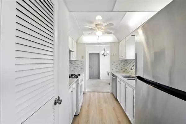 10035 63RD AVE N #12, St Petersburg, FL 33708