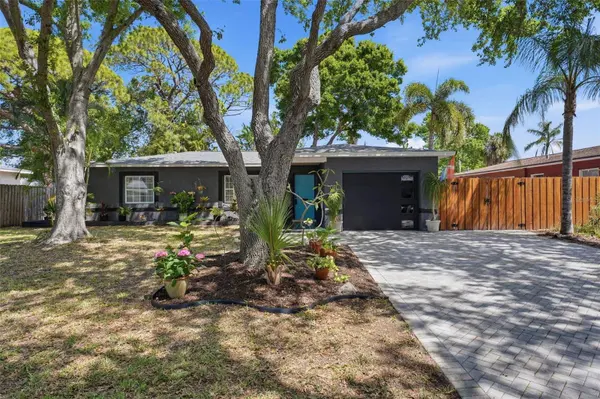 811 BAY VISTA BLVD S, St Petersburg, FL 33705