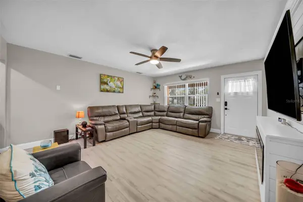 5705 15TH AVE S, Gulfport, FL 33707