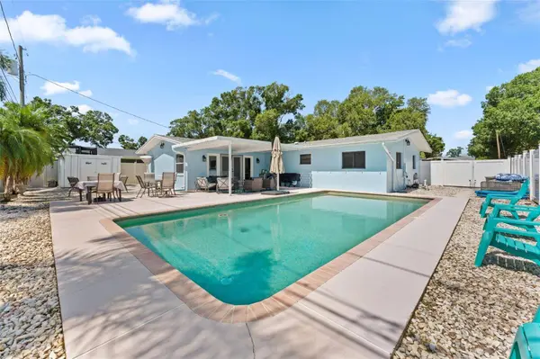 2833 56TH LN N, St Petersburg, FL 33710