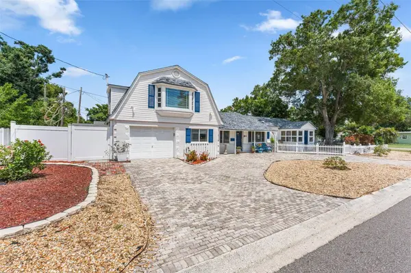 601 45TH ST N, St Petersburg, FL 33713