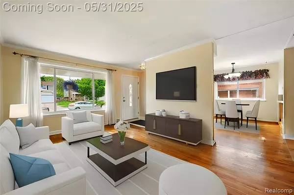 14846 Lakewood Drive, Plymouth Twp, MI 48170